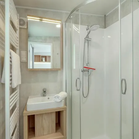 Tiny Haus 58 Am Brombachsee Holiday home Pleinfeld